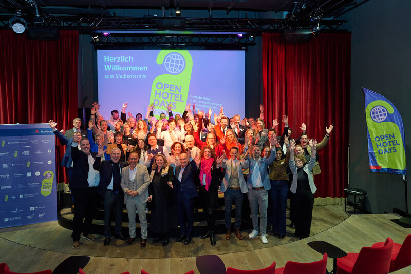 Gruppenfoto von Teilnehmern bei den Open Hotel Days Veranstaltung.
