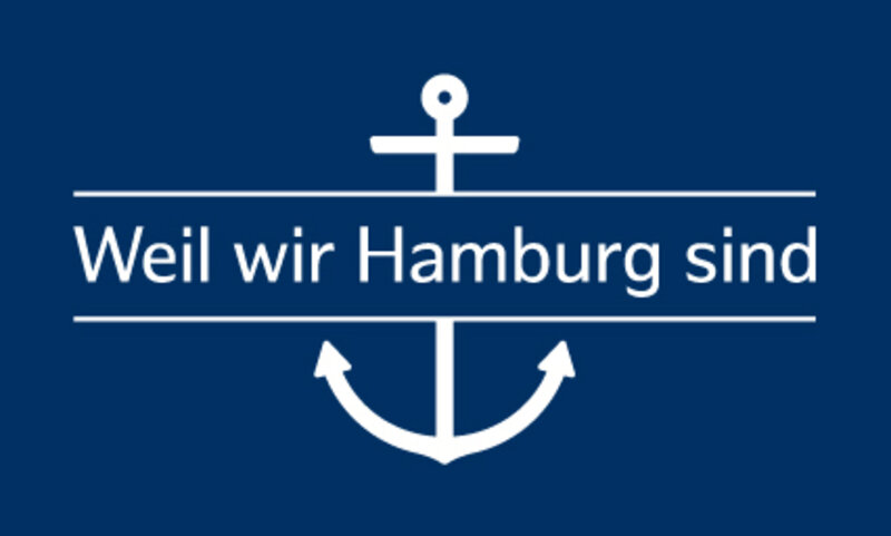 Logo der Dachkampagne "Weil wir Hamburg sind" mit weißer Schrift auf blauem Grund
