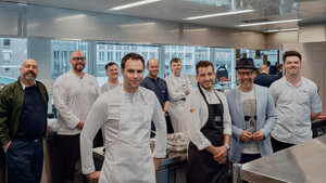 Gruppenbild der Sterneköche bei Hamburgs Sterne 2026
